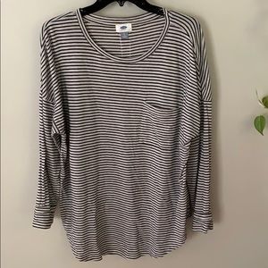old navy long sleeve tee